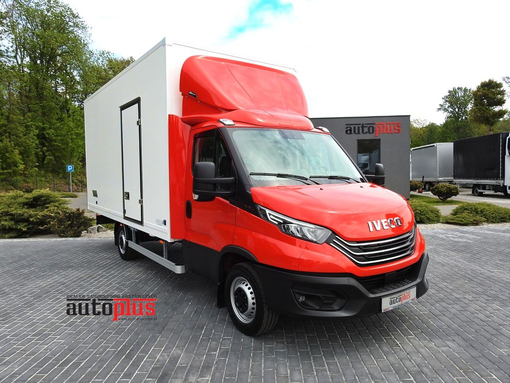 Iveco DAILY 35S18 NEUE KOFFER 10 PALETTEN TEMPOMAT - Fourgon grand volume: photos 1 Iveco DAILY 35S18 NEUE KOFFER 10 PALETTEN TEMPOMAT - Fourgon grand volume: photos 1