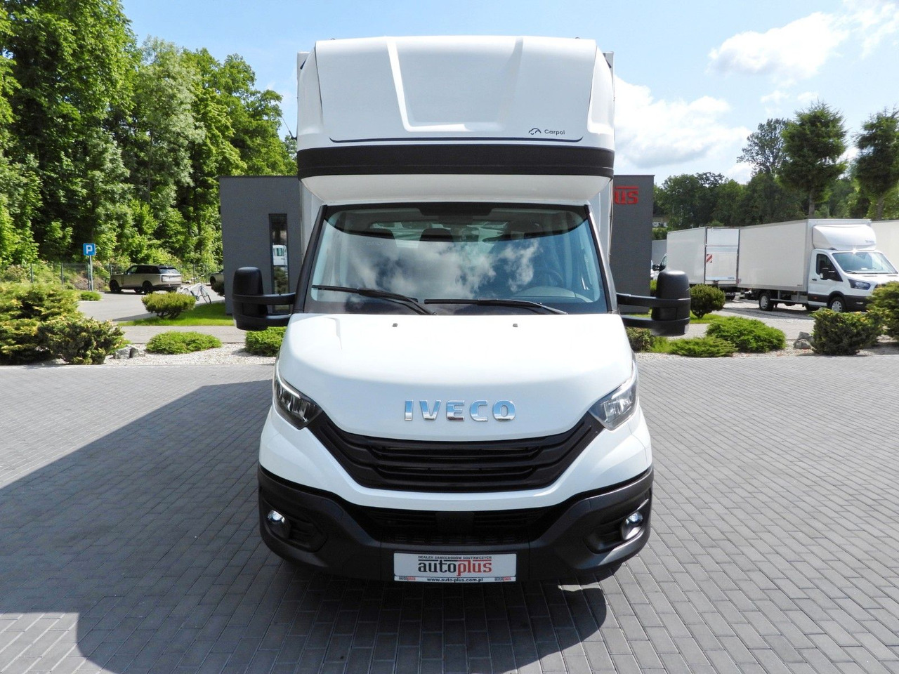 Iveco DAILY 35S18 PRITSCHE PLANE 10 PALETTEN TEMPOMAT - Utilitaire rideaux coulissants (PLSC): photos 5 Iveco DAILY 35S18 PRITSCHE PLANE 10 PALETTEN TEMPOMAT - Utilitaire rideaux coulissants (PLSC): photos 5