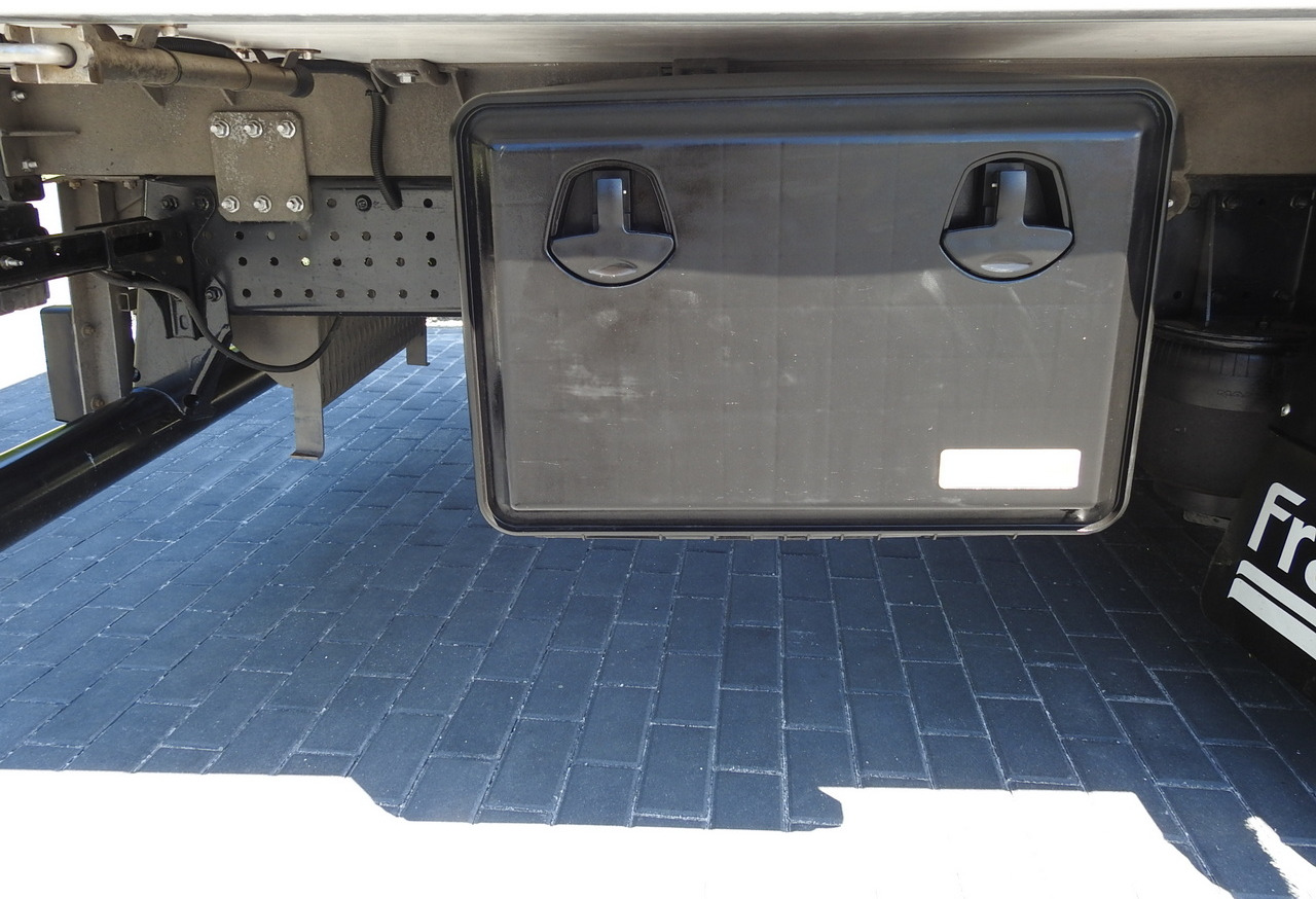 MAN TGL 10.180 REGRIGERATOR BOX -20*C 11 PALLETS POWER SUPPLY 230V AIR CONDITIONING PNEUMATICS TWIN WHEELS  180HP en crédit-bail MAN TGL 10.180 REGRIGERATOR BOX -20*C 11 PALLETS POWER SUPPLY 230V AIR CONDITIONING PNEUMATICS TWIN WHEELS  180HP: photos 28
