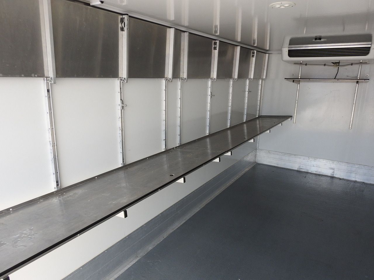 MAN TGL 10.180 REGRIGERATOR BOX -20*C 11 PALLETS POWER SUPPLY 230V AIR CONDITIONING PNEUMATICS TWIN WHEELS  180HP en crédit-bail MAN TGL 10.180 REGRIGERATOR BOX -20*C 11 PALLETS POWER SUPPLY 230V AIR CONDITIONING PNEUMATICS TWIN WHEELS  180HP: photos 26