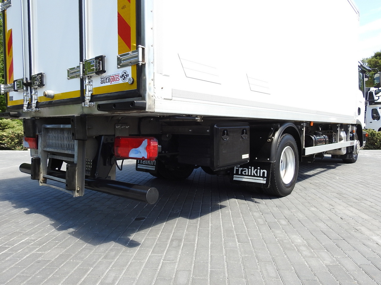 MAN TGL 10.180 REGRIGERATOR BOX -20*C 11 PALLETS POWER SUPPLY 230V AIR CONDITIONING PNEUMATICS TWIN WHEELS  180HP en crédit-bail MAN TGL 10.180 REGRIGERATOR BOX -20*C 11 PALLETS POWER SUPPLY 230V AIR CONDITIONING PNEUMATICS TWIN WHEELS  180HP: photos 29
