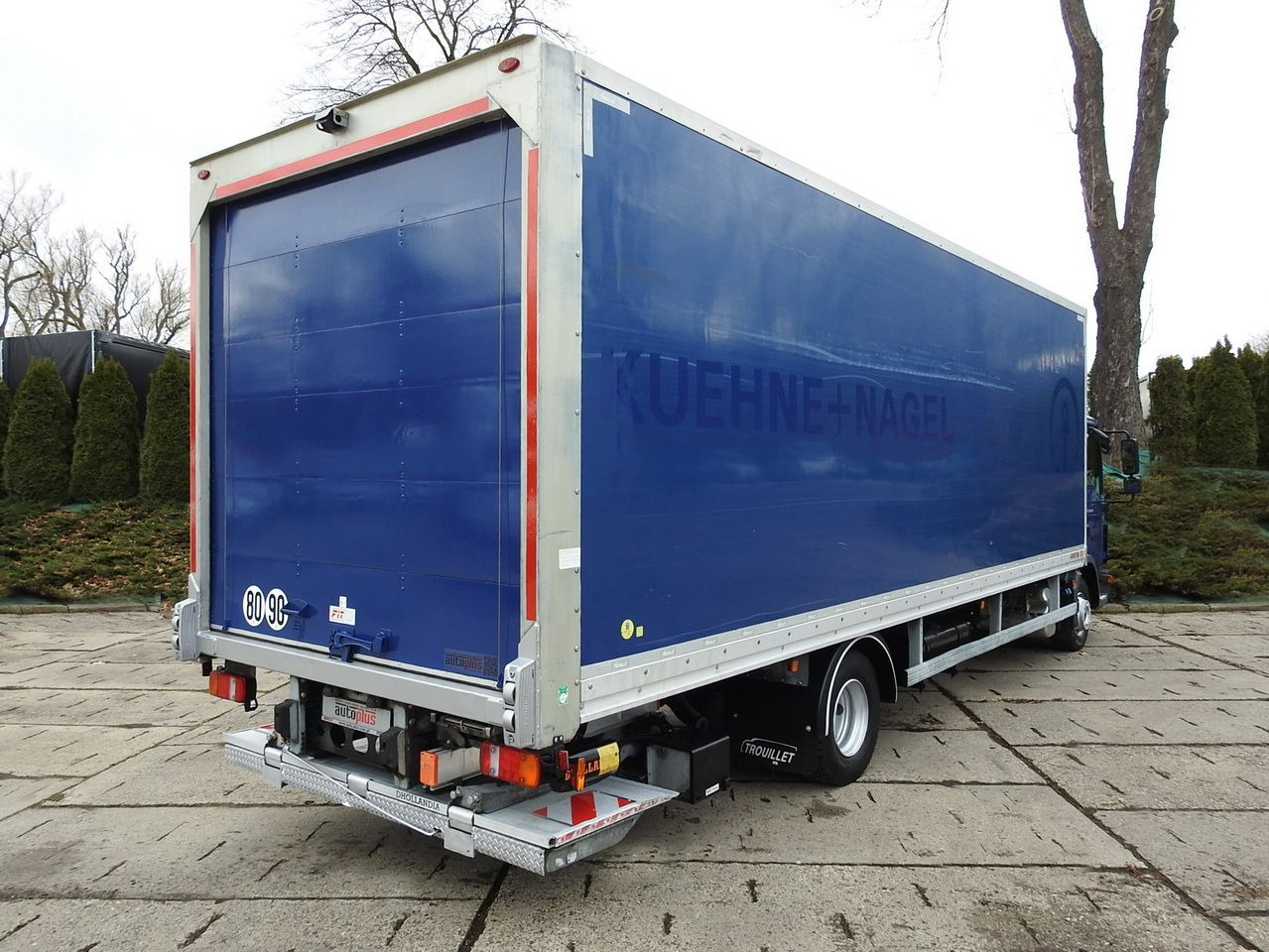 MAN TGL 12.220 BOX LIFT 18 PALLETS CRUISE CONTROLAIR CONDITIONING PNEUMATICS AUTOMATIC TWIN WHEELS 220HP - Camion fourgon: photos 3 MAN TGL 12.220 BOX LIFT 18 PALLETS CRUISE CONTROLAIR CONDITIONING PNEUMATICS AUTOMATIC TWIN WHEELS 220HP - Camion fourgon: photos 3