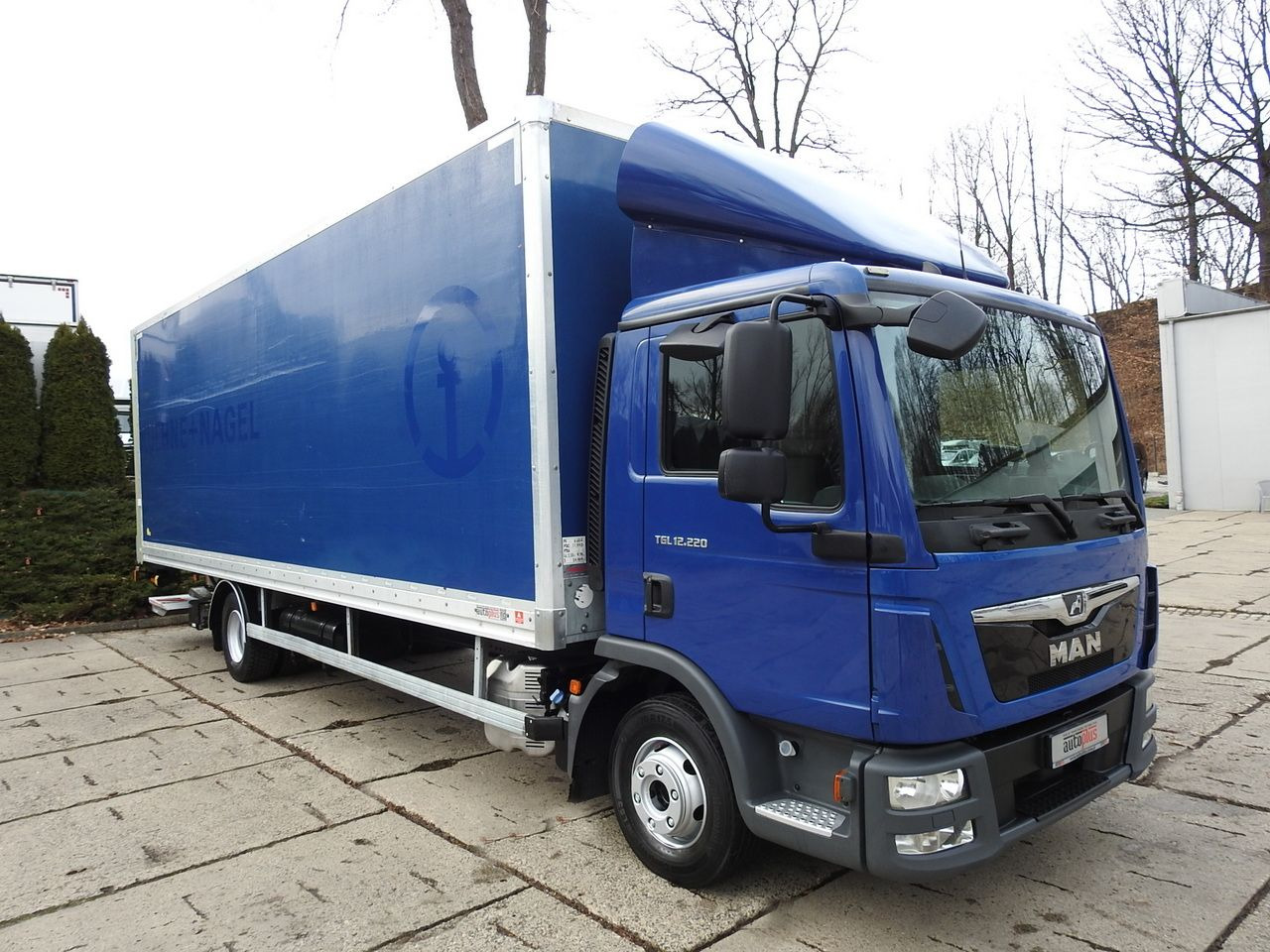 MAN TGL 12.220 BOX LIFT 18 PALLETS CRUISE CONTROLAIR CONDITIONING PNEUMATICS AUTOMATIC TWIN WHEELS 220HP - Camion fourgon: photos 4 MAN TGL 12.220 BOX LIFT 18 PALLETS CRUISE CONTROLAIR CONDITIONING PNEUMATICS AUTOMATIC TWIN WHEELS 220HP - Camion fourgon: photos 4