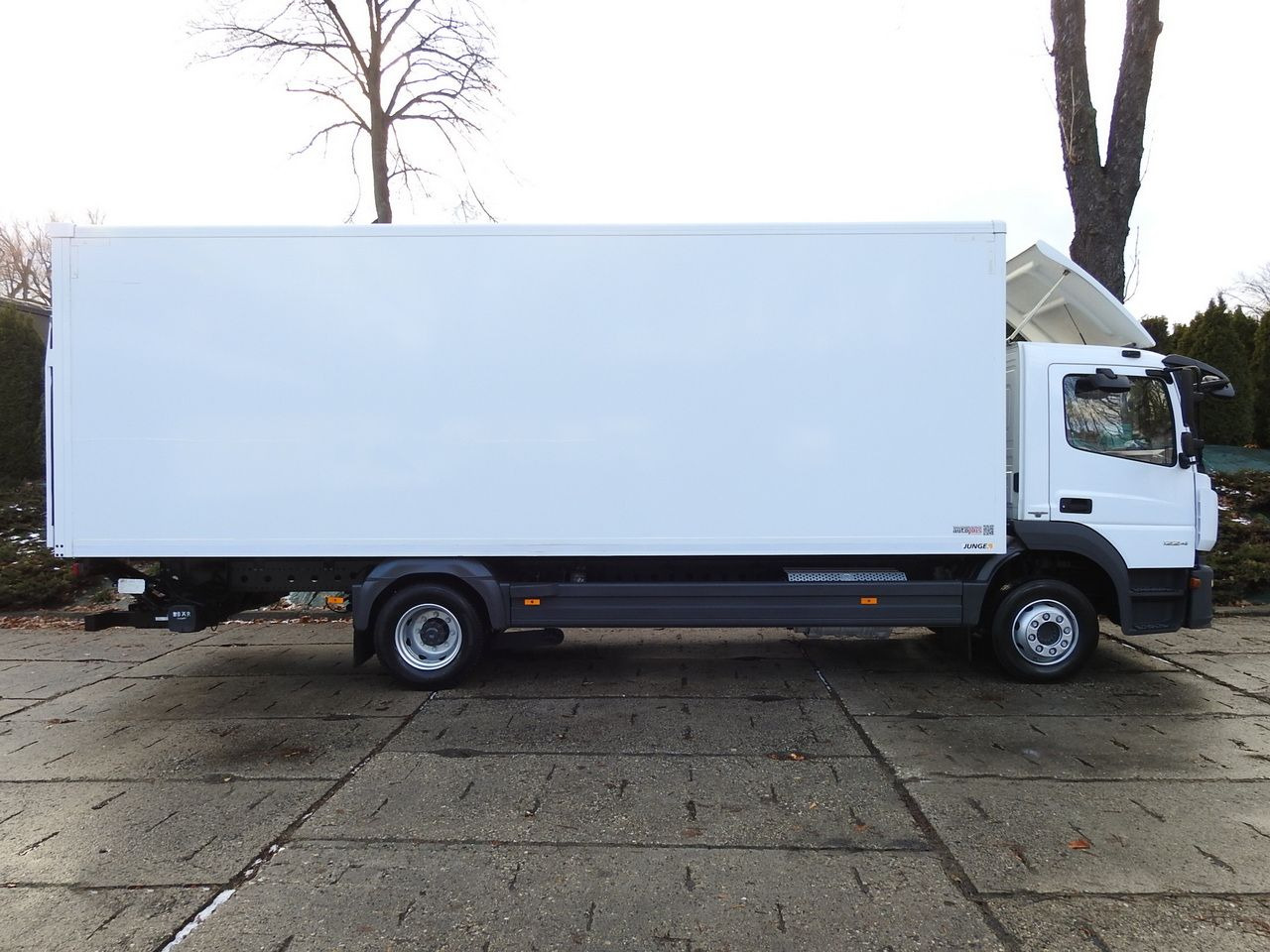 MERCEDES ATEGO 12.24 BOX LIFT 18 PALLETS CRUISE CONTROL AUTOMATIC TRANSMISSION  TWIN WHEELS AIR CONDITIONING  240HP en crédit-bail MERCEDES ATEGO 12.24 BOX LIFT 18 PALLETS CRUISE CONTROL AUTOMATIC TRANSMISSION  TWIN WHEELS AIR CONDITIONING  240HP: photos 7