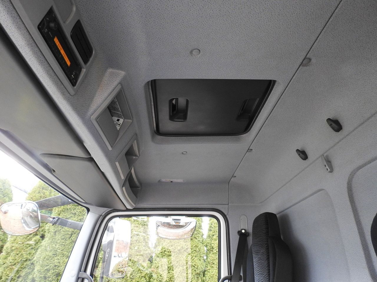 MERCEDES ATEGO 12.24 BOX LIFT 18 PALLETS CRUISE CONTROL AUTOMATIC TRANSMISSION  TWIN WHEELS AIR CONDITIONING  240HP en crédit-bail MERCEDES ATEGO 12.24 BOX LIFT 18 PALLETS CRUISE CONTROL AUTOMATIC TRANSMISSION  TWIN WHEELS AIR CONDITIONING  240HP: photos 47