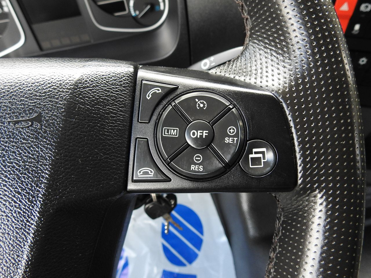 MERCEDES ATEGO 12.24 BOX LIFT 18 PALLETS CRUISE CONTROL AUTOMATIC TRANSMISSION  TWIN WHEELS AIR CONDITIONING  240HP en crédit-bail MERCEDES ATEGO 12.24 BOX LIFT 18 PALLETS CRUISE CONTROL AUTOMATIC TRANSMISSION  TWIN WHEELS AIR CONDITIONING  240HP: photos 40