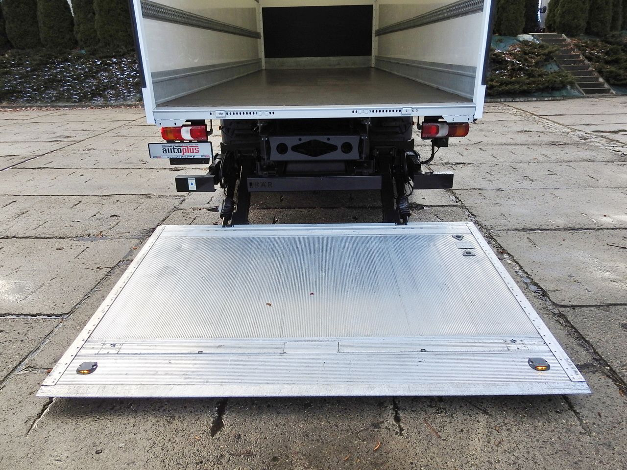 MERCEDES ATEGO 12.24 BOX LIFT 18 PALLETS CRUISE CONTROL AUTOMATIC TRANSMISSION  TWIN WHEELS AIR CONDITIONING  240HP en crédit-bail MERCEDES ATEGO 12.24 BOX LIFT 18 PALLETS CRUISE CONTROL AUTOMATIC TRANSMISSION  TWIN WHEELS AIR CONDITIONING  240HP: photos 13