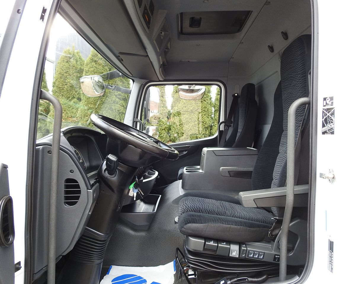 MERCEDES ATEGO 12.24 BOX LIFT 18 PALLETS CRUISE CONTROL AUTOMATIC TRANSMISSION  TWIN WHEELS AIR CONDITIONING  240HP en crédit-bail MERCEDES ATEGO 12.24 BOX LIFT 18 PALLETS CRUISE CONTROL AUTOMATIC TRANSMISSION  TWIN WHEELS AIR CONDITIONING  240HP: photos 31