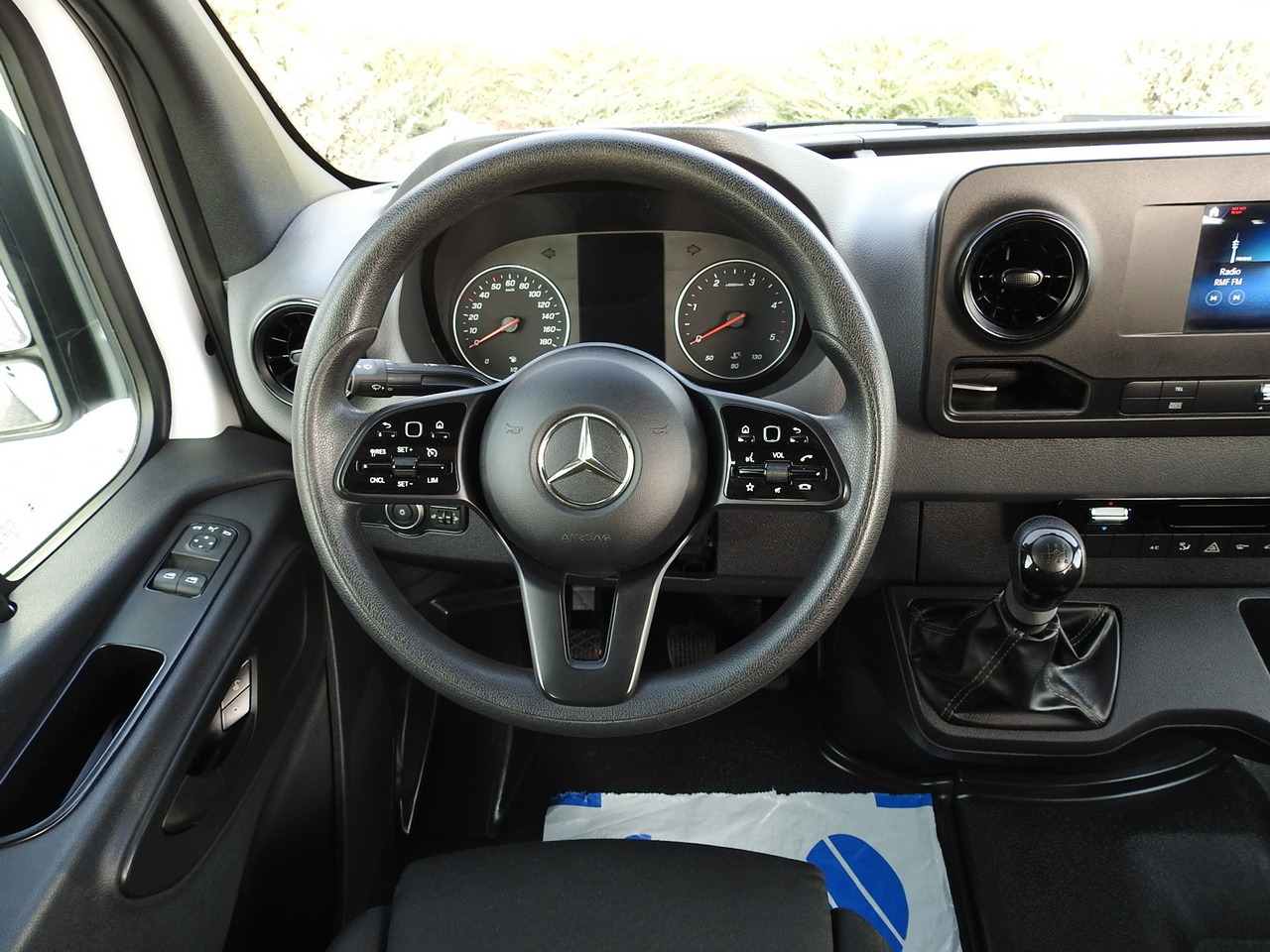 MERCEDES SPRINTER 314 BOX DELIVERY VAN 6 SEATS CRUISE CONTROL AIR CONDITIONING  140HP en crédit-bail MERCEDES SPRINTER 314 BOX DELIVERY VAN 6 SEATS CRUISE CONTROL AIR CONDITIONING  140HP: photos 28 MERCEDES SPRINTER 314 BOX DELIVERY VAN 6 SEATS CRUISE CONTROL AIR CONDITIONING  140HP en crédit-bail MERCEDES SPRINTER 314 BOX DELIVERY VAN 6 SEATS CRUISE CONTROL AIR CONDITIONING  140HP: photos 28