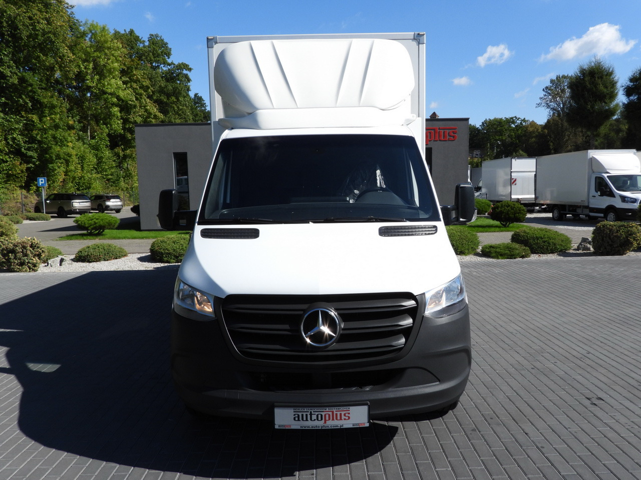 MERCEDES SPRINTER 315 BOX LIFT 8 PALLETS AIR CONDITIONING 150HP - Fourgon grand volume: photos 5 MERCEDES SPRINTER 315 BOX LIFT 8 PALLETS AIR CONDITIONING 150HP - Fourgon grand volume: photos 5