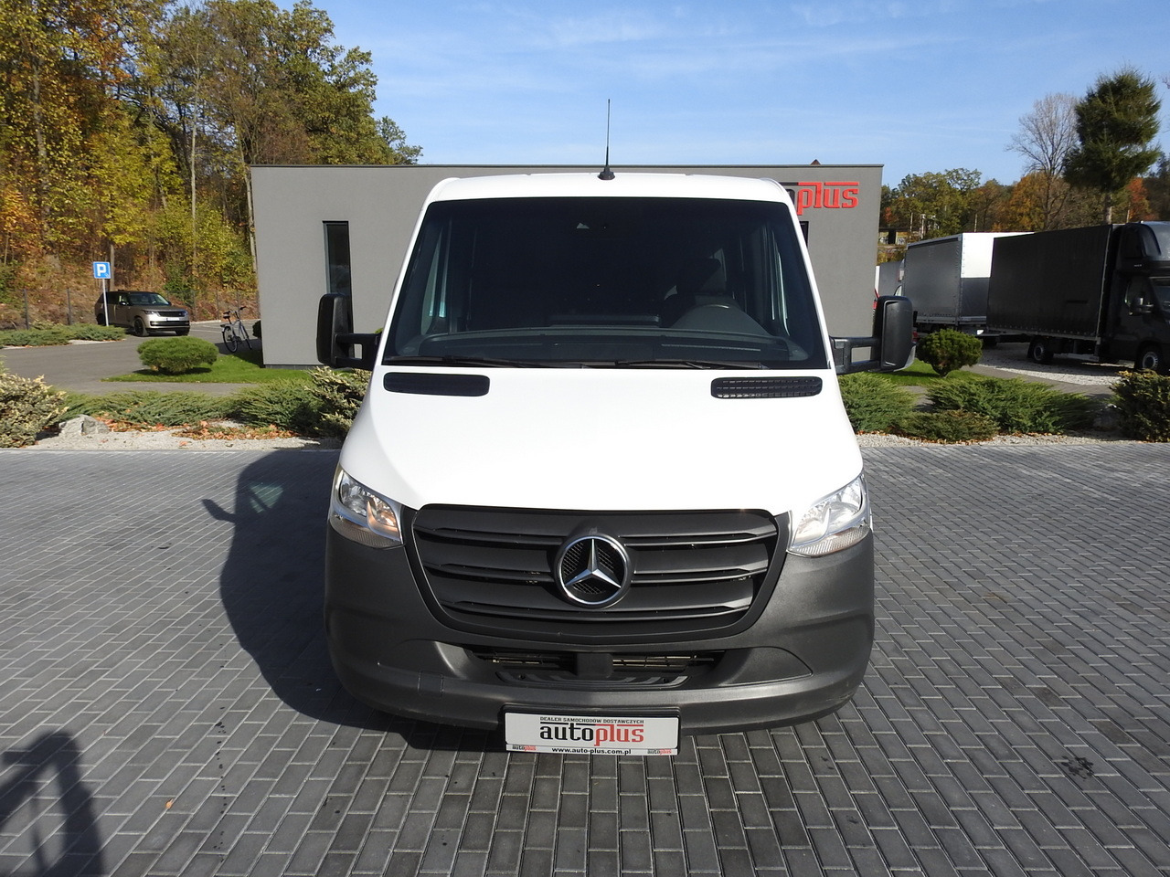 MERCEDES SPRINTER 516 STAKE BODY DOUBLE CABIN DOKA 6 SEATS CRUISE CONTROL AIR CONDITIONING TWIN WHEELS 160HP - Utilitaire double cabine: photos 5 MERCEDES SPRINTER 516 STAKE BODY DOUBLE CABIN DOKA 6 SEATS CRUISE CONTROL AIR CONDITIONING TWIN WHEELS 160HP - Utilitaire double cabine: photos 5