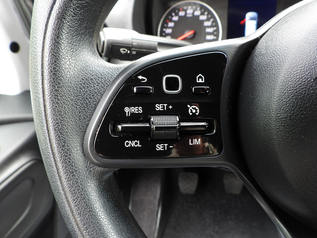 MERCEDES SPRINTER 519  TARPAULIN 8 PALLETS WEBASTO CRUISE CONTROL TWIN WHEELS AIR CONDITIONING  190HP en crédit-bail MERCEDES SPRINTER 519  TARPAULIN 8 PALLETS WEBASTO CRUISE CONTROL TWIN WHEELS AIR CONDITIONING  190HP: photos 35