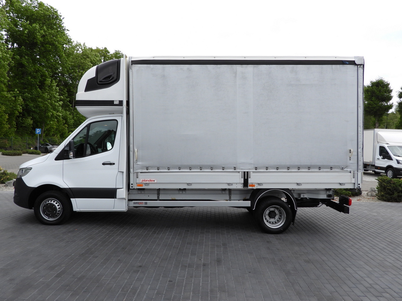 MERCEDES SPRINTER 519  TARPAULIN 8 PALLETS WEBASTO CRUISE CONTROL TWIN WHEELS AIR CONDITIONING  190HP en crédit-bail MERCEDES SPRINTER 519  TARPAULIN 8 PALLETS WEBASTO CRUISE CONTROL TWIN WHEELS AIR CONDITIONING  190HP: photos 9