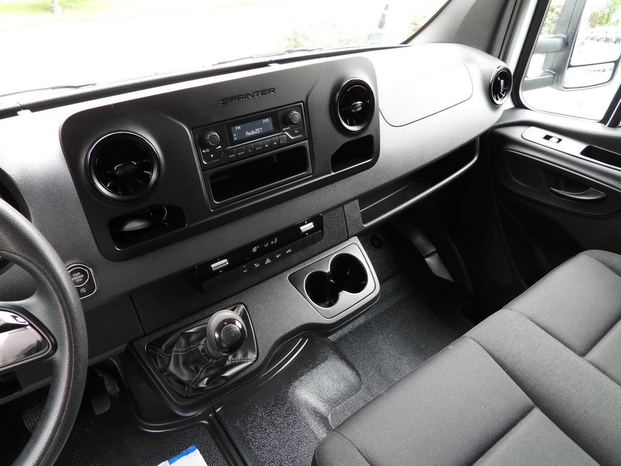 MERCEDES SPRINTER 519  TARPAULIN 8 PALLETS WEBASTO CRUISE CONTROL TWIN WHEELS AIR CONDITIONING  190HP en crédit-bail MERCEDES SPRINTER 519  TARPAULIN 8 PALLETS WEBASTO CRUISE CONTROL TWIN WHEELS AIR CONDITIONING  190HP: photos 36