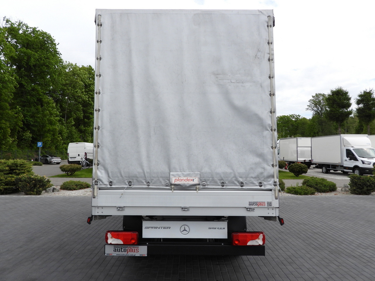 MERCEDES SPRINTER 519  TARPAULIN 8 PALLETS WEBASTO CRUISE CONTROL TWIN WHEELS AIR CONDITIONING  190HP en crédit-bail MERCEDES SPRINTER 519  TARPAULIN 8 PALLETS WEBASTO CRUISE CONTROL TWIN WHEELS AIR CONDITIONING  190HP: photos 11