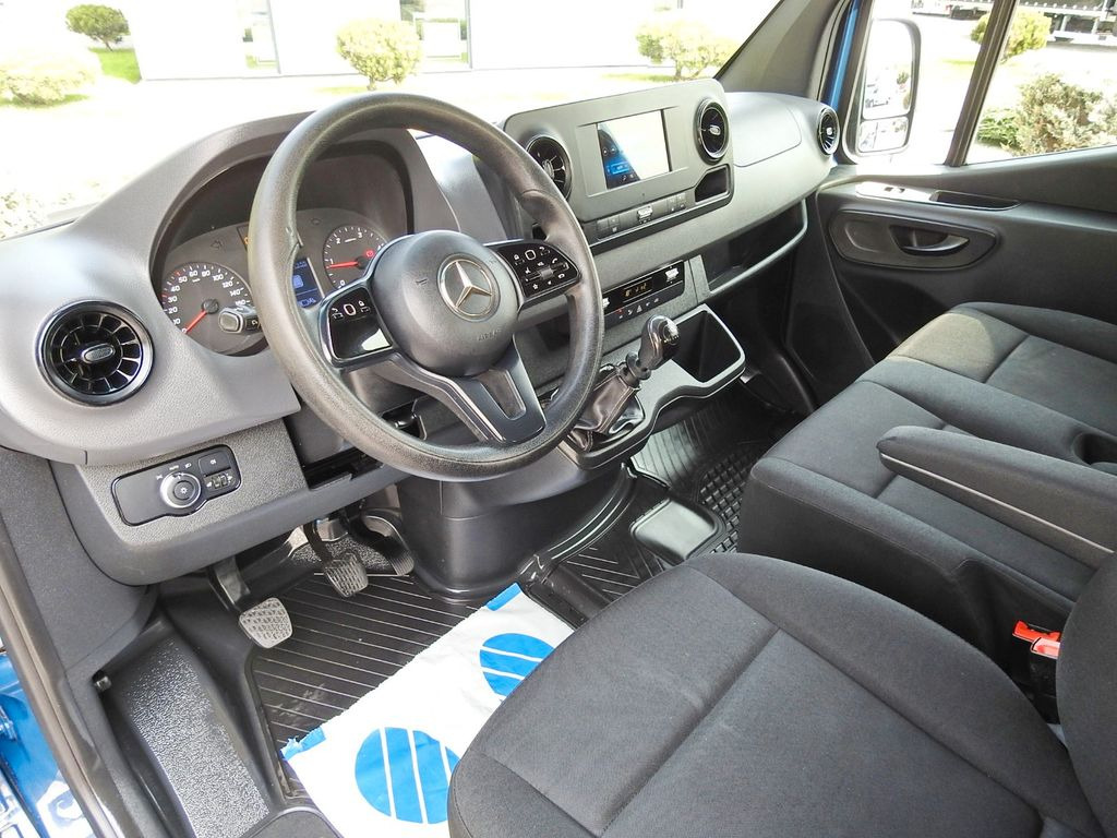 Mercedes-Benz SPRINTER 316 PRITSCHE DOPPELKABINE DOKA 7 SITZE - Utilitaire plateau: photos 2 Mercedes-Benz SPRINTER 316 PRITSCHE DOPPELKABINE DOKA 7 SITZE - Utilitaire plateau: photos 2