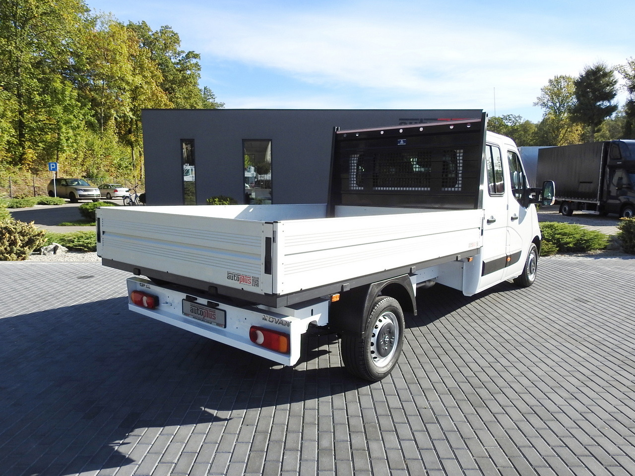 OPEL MOVANO STAKE BODY DOUBLE CABIN DOKA 7 SEATS CRUISE CONTROL AIR CONDITIONING 130HP - Utilitaire plateau: photos 3 OPEL MOVANO STAKE BODY DOUBLE CABIN DOKA 7 SEATS CRUISE CONTROL AIR CONDITIONING 130HP - Utilitaire plateau: photos 3