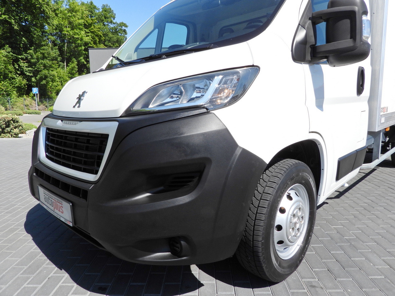Fourgon grand volume PEUGEOT BOXER BOX LIFT 8 PALLETS CRUISE CONTROL AIR CONDITIONING  130HP: photos 19
