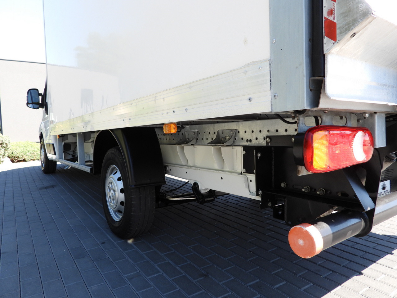 Fourgon grand volume PEUGEOT BOXER BOX LIFT 8 PALLETS CRUISE CONTROL AIR CONDITIONING  130HP: photos 16