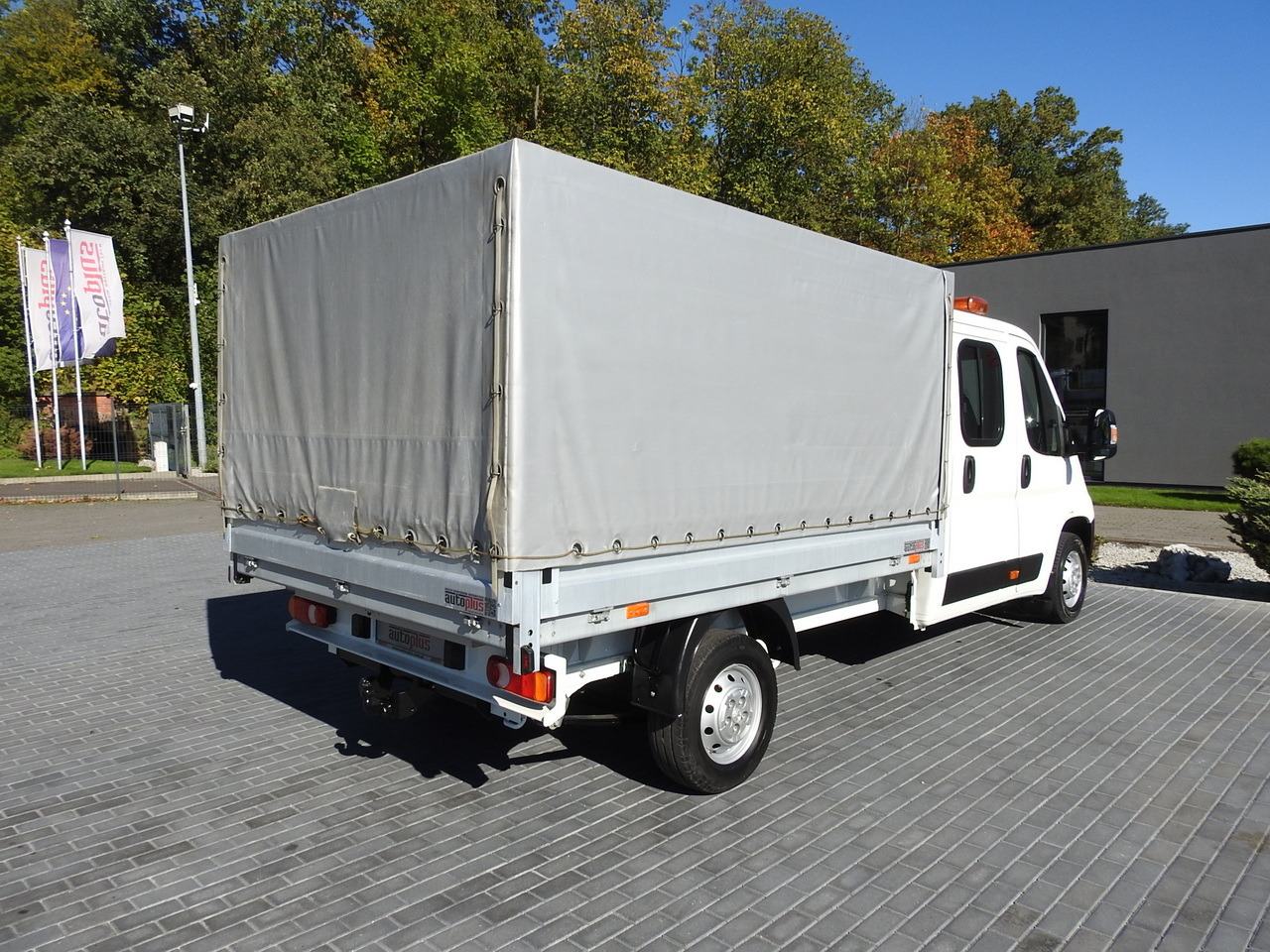 Utilitaire double cabine PEUGEOT BOXER STAKE BODY DOUBLE CABIN DOKA 7 SEATS AIR CONDITIONING  140HP: photos 12