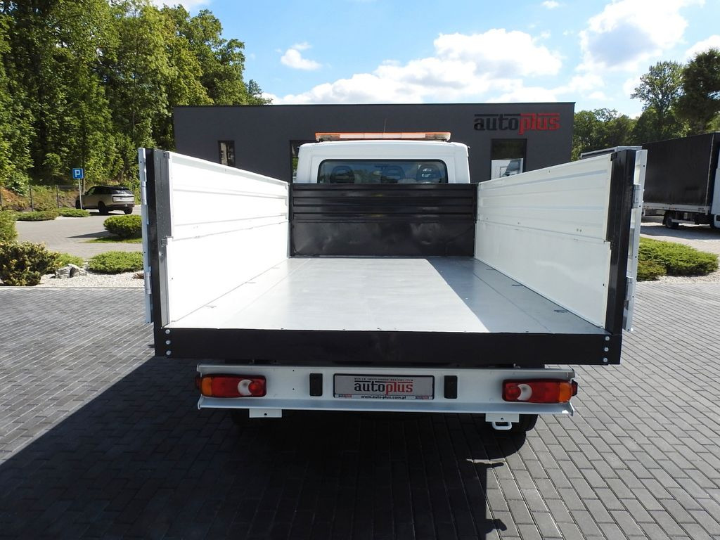 Utilitaire benne Peugeot BOXER DREISEITENKIPPER KLIMAANLAGE 130PS: photos 13
