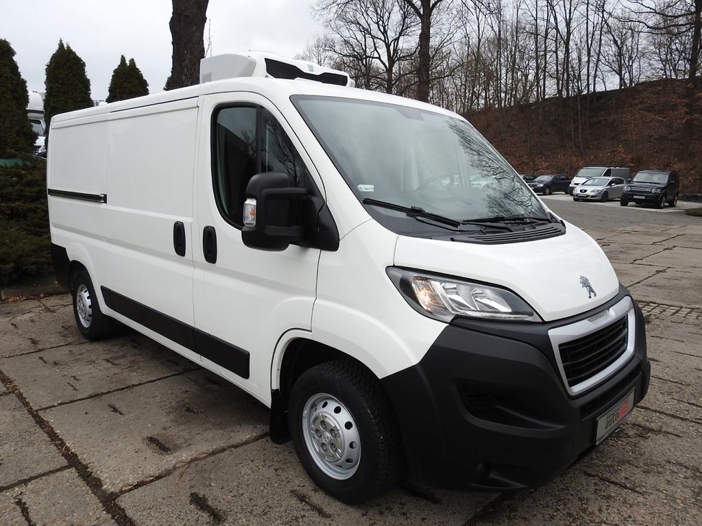 Peugeot BOXER KÜHLKASTENWAGEN -5*C ZWEI FÄCHER TEMPOMAT - Utilitaire frigorifique: photos 4 Peugeot BOXER KÜHLKASTENWAGEN -5*C ZWEI FÄCHER TEMPOMAT - Utilitaire frigorifique: photos 4