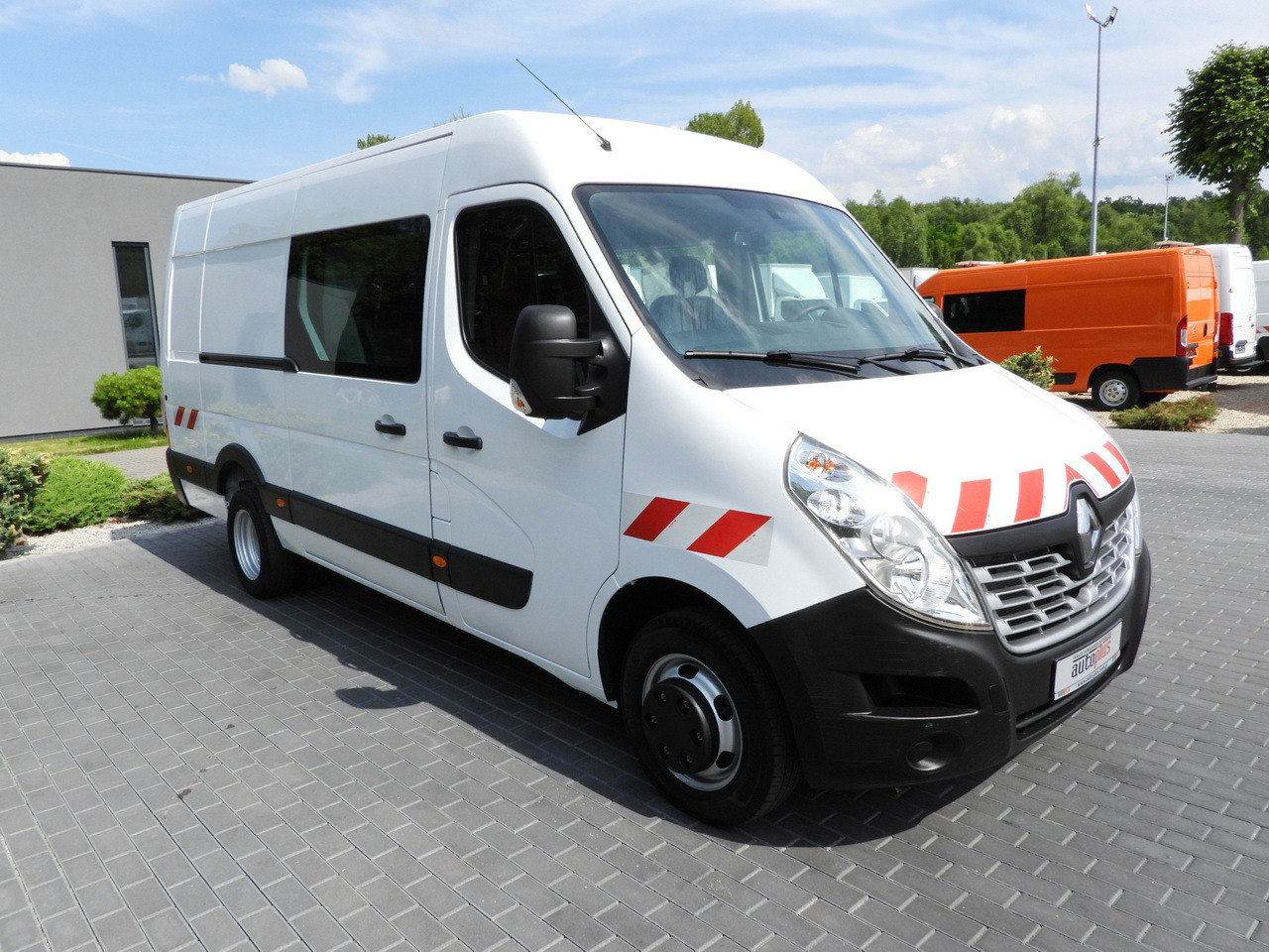 RENAULT MASTER BOX DELIVERY VAN 7 SEATS CRUISE CONTROL TWIN WHEELS AIR CONDITIONING 145HP - Fourgon utilitaire: photos 4 RENAULT MASTER BOX DELIVERY VAN 7 SEATS CRUISE CONTROL TWIN WHEELS AIR CONDITIONING 145HP - Fourgon utilitaire: photos 4