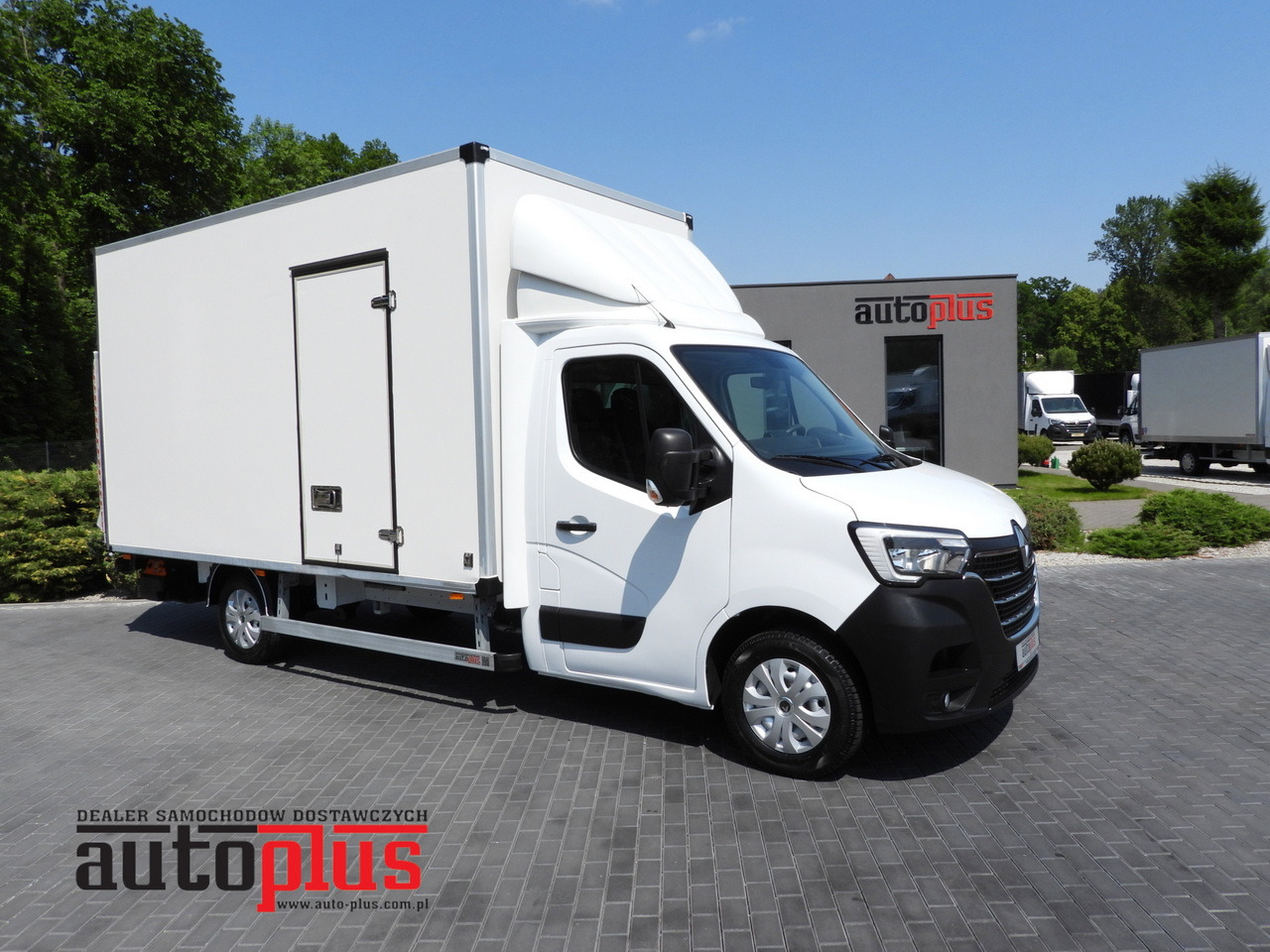 RENAULT MASTER BOX LIFT 8 PALLETS CRUISE CONTROL LED LIGHTS AIR CONDITIONING 165HP - Utilitaire frigorifique: photos 1 RENAULT MASTER BOX LIFT 8 PALLETS CRUISE CONTROL LED LIGHTS AIR CONDITIONING 165HP - Utilitaire frigorifique: photos 1