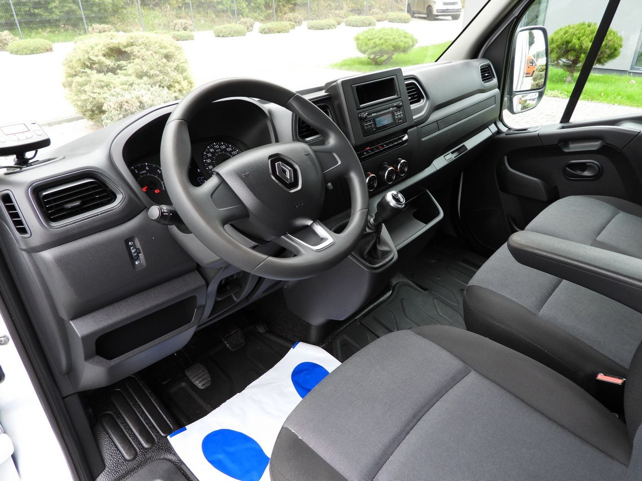 RENAULT MASTER REGRIGERATOR BOX 0*C LED LIGHTS AIR CONDITIONING 165HP - Utilitaire frigorifique: photos 2 RENAULT MASTER REGRIGERATOR BOX 0*C LED LIGHTS AIR CONDITIONING 165HP - Utilitaire frigorifique: photos 2