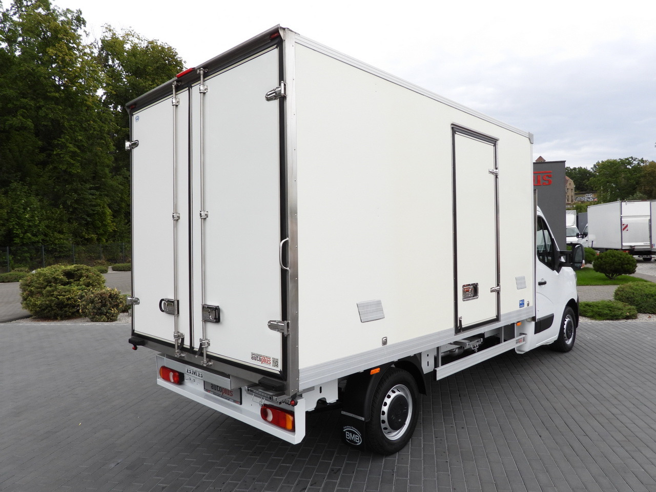 RENAULT MASTER REGRIGERATOR BOX 1*C LED LIGHTS AIR CONDITIONING 165HP - Utilitaire frigorifique: photos 3 RENAULT MASTER REGRIGERATOR BOX 1*C LED LIGHTS AIR CONDITIONING 165HP - Utilitaire frigorifique: photos 3