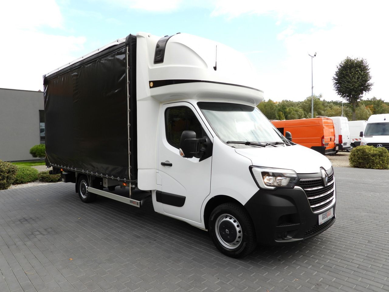 RENAULT MASTER TARPAULIN LIFT 10 PALLETS CRUISE CONTROL LED LIGHTS AIR CONDITIONING 165HP - Utilitaire rideaux coulissants (PLSC): photos 4 RENAULT MASTER TARPAULIN LIFT 10 PALLETS CRUISE CONTROL LED LIGHTS AIR CONDITIONING 165HP - Utilitaire rideaux coulissants (PLSC): photos 4