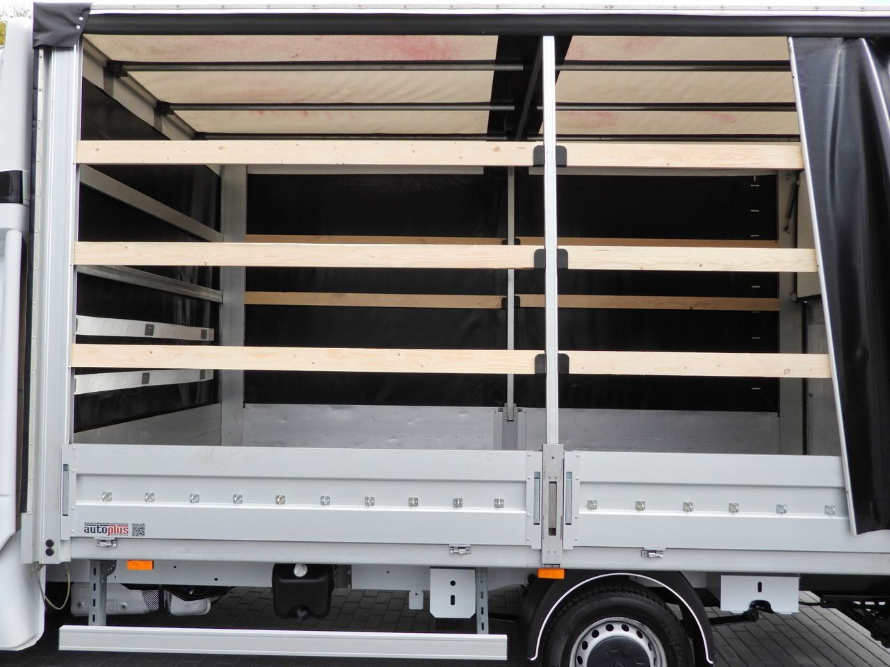 Utilitaire rideaux coulissants (PLSC) RENAULT MASTER TARPAULIN LIFT 9 PALLETS WEBASTO CRUISE CONTROL LED LIGHTS PNEUMATICS AIR CONDITIONING  165HP: photos 28