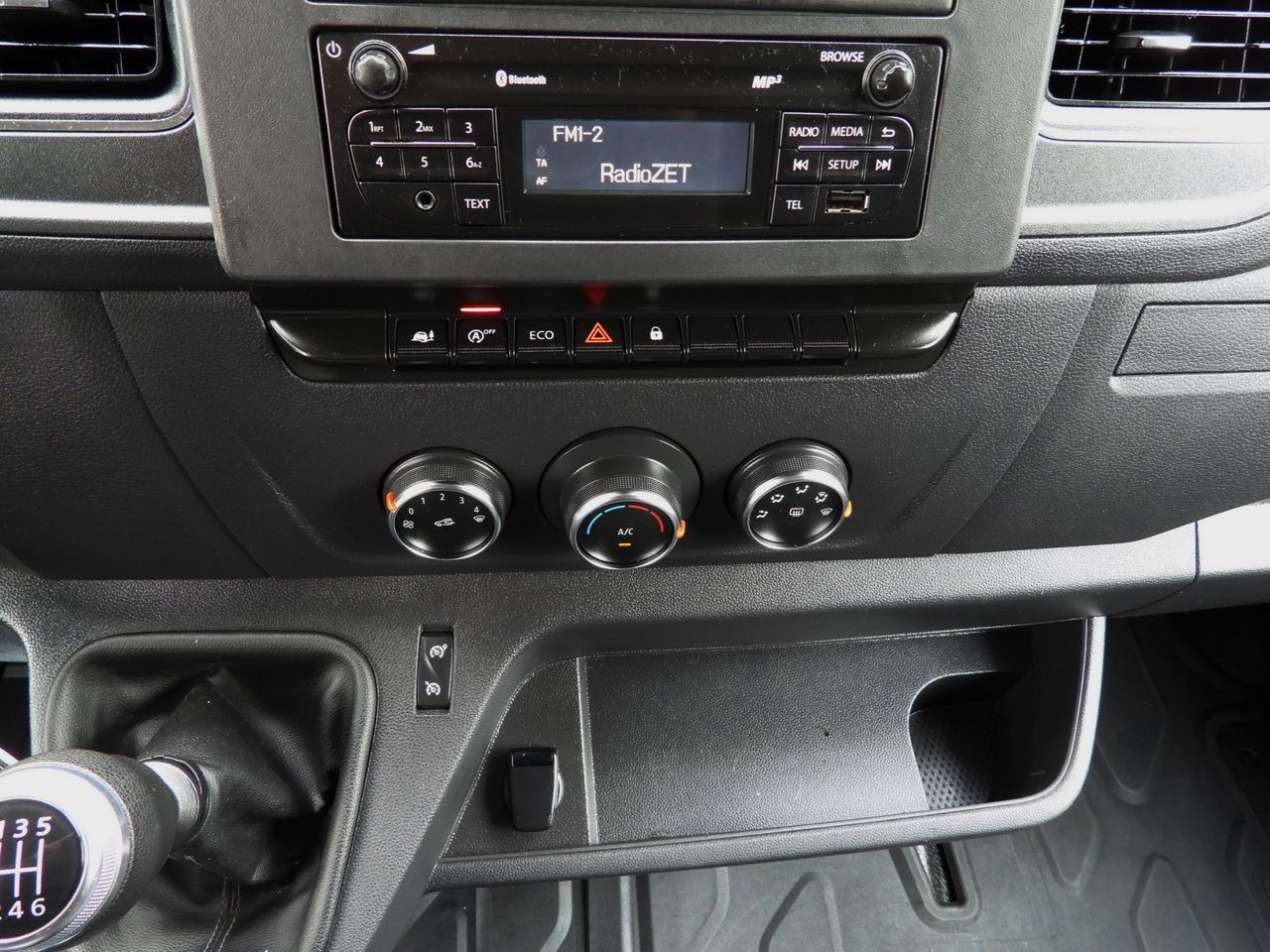 Utilitaire rideaux coulissants (PLSC) RENAULT MASTER TARPAULIN LIFT 9 PALLETS WEBASTO CRUISE CONTROL LED LIGHTS PNEUMATICS AIR CONDITIONING  165HP: photos 39