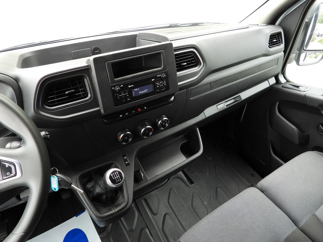 Utilitaire rideaux coulissants (PLSC) RENAULT MASTER TARPAULIN LIFT 9 PALLETS WEBASTO CRUISE CONTROL LED LIGHTS PNEUMATICS AIR CONDITIONING  165HP: photos 36