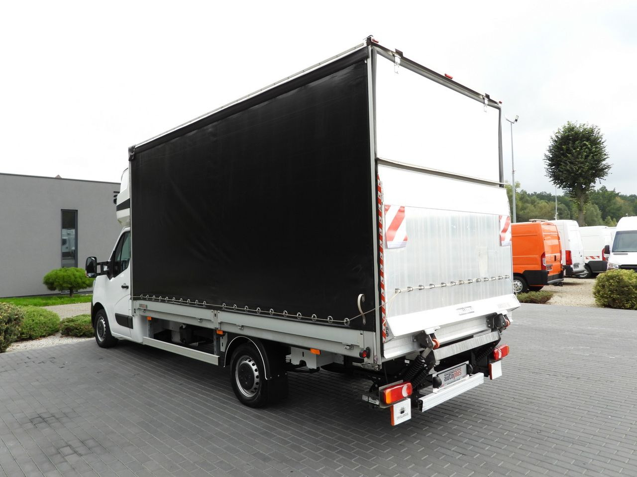 Utilitaire rideaux coulissants (PLSC) RENAULT MASTER TARPAULIN LIFT 9 PALLETS WEBASTO CRUISE CONTROL LED LIGHTS PNEUMATICS AIR CONDITIONING  165HP: photos 10