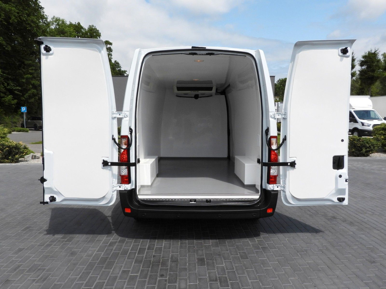 Utilitaire frigorifique Renault MASTER  KÜHLKASTENWAGEN -5*C TEMPOMAT NAVIGATION: photos 13
