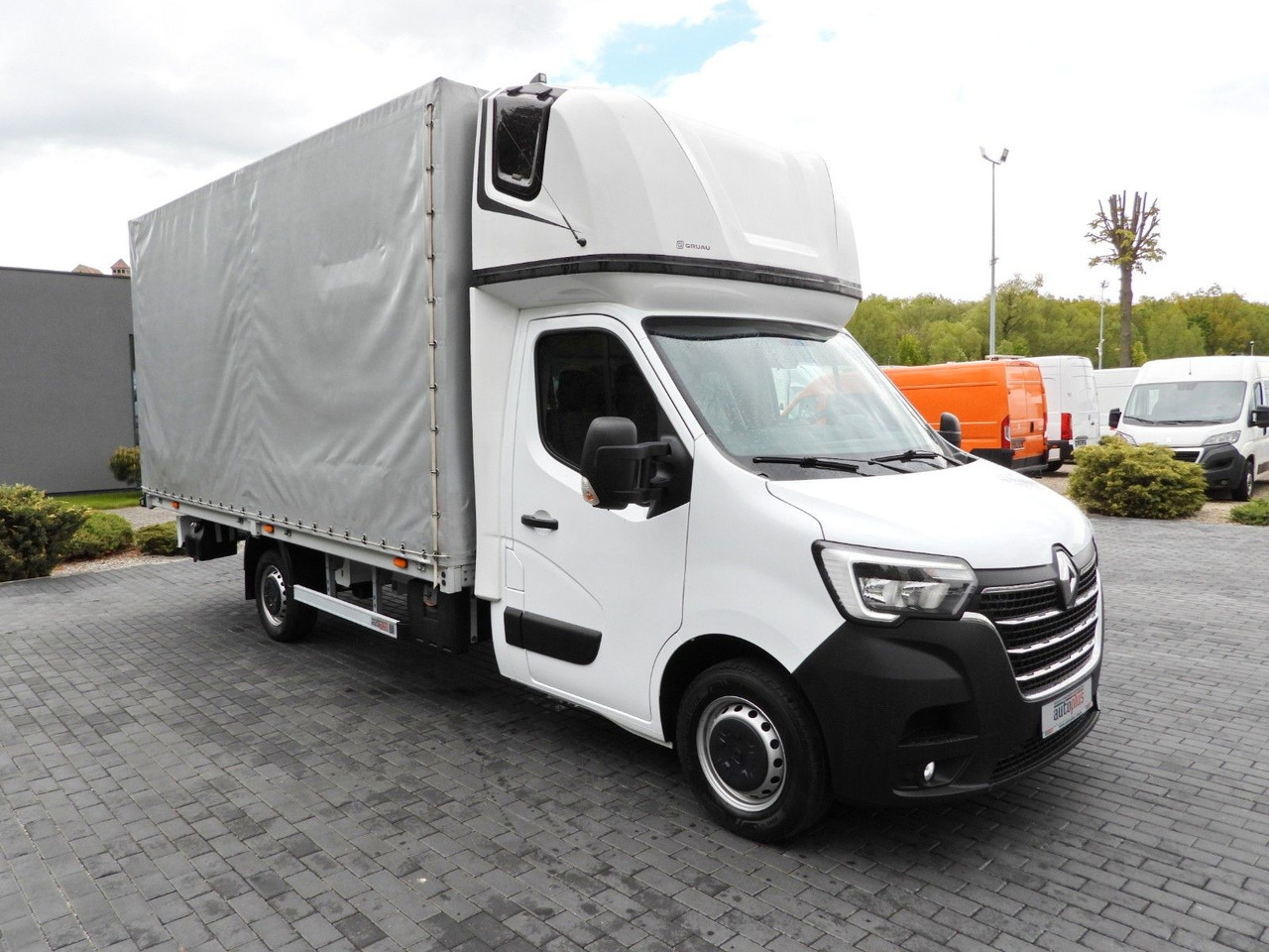 Renault MASTER PRITSCHE PLANE 10 PALETTEN WEBASTO A/C - Utilitaire rideaux coulissants (PLSC): photos 4 Renault MASTER PRITSCHE PLANE 10 PALETTEN WEBASTO A/C - Utilitaire rideaux coulissants (PLSC): photos 4