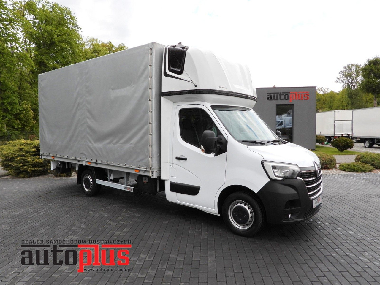 Renault MASTER PRITSCHE PLANE 10 PALETTEN WEBASTO A/C - Utilitaire rideaux coulissants (PLSC): photos 1 Renault MASTER PRITSCHE PLANE 10 PALETTEN WEBASTO A/C - Utilitaire rideaux coulissants (PLSC): photos 1