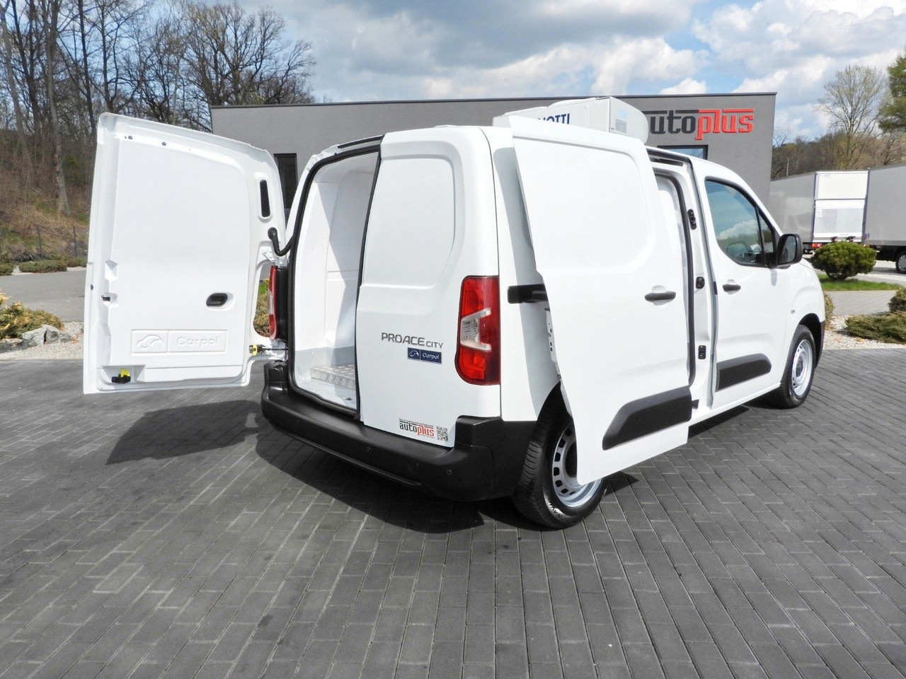 Toyota PROACE CITY KÜHLKASTENWAGEN -15*C - Utilitaire frigorifique: photos 3 Toyota PROACE CITY KÜHLKASTENWAGEN -15*C - Utilitaire frigorifique: photos 3