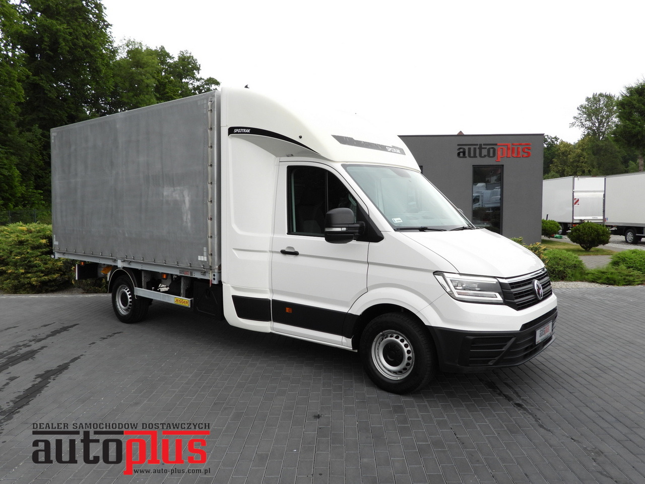 VOLKSWAGEN CRAFTER TARPAULIN 8 PALLETS WEBASTO CRUISE CONTROL LED LIGHTS AIR CONDITIONING 180HP - Utilitaire rideaux coulissants (PLSC): photos 1 VOLKSWAGEN CRAFTER TARPAULIN 8 PALLETS WEBASTO CRUISE CONTROL LED LIGHTS AIR CONDITIONING 180HP - Utilitaire rideaux coulissants (PLSC): photos 1