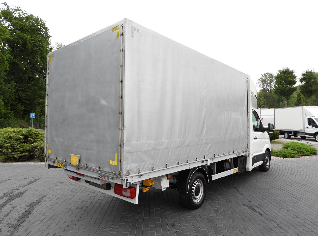 VOLKSWAGEN CRAFTER TARPAULIN 8 PALLETS WEBASTO CRUISE CONTROL LED LIGHTS AIR CONDITIONING 180HP - Utilitaire rideaux coulissants (PLSC): photos 3 VOLKSWAGEN CRAFTER TARPAULIN 8 PALLETS WEBASTO CRUISE CONTROL LED LIGHTS AIR CONDITIONING 180HP - Utilitaire rideaux coulissants (PLSC): photos 3