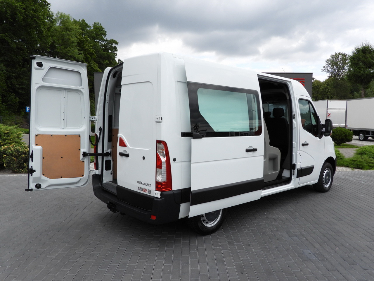 RENAULT MASTER CRUISE CONTROL AIR CONDITIONING 110HP - Véhicule utilitaire: photos 3 RENAULT MASTER CRUISE CONTROL AIR CONDITIONING 110HP - Véhicule utilitaire: photos 3