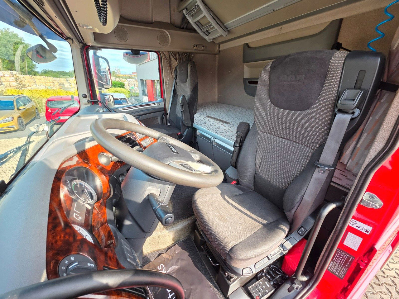 Camion à rideaux coulissants DAF XF 410 / ZF Intarder / Durchladezug: photos 13