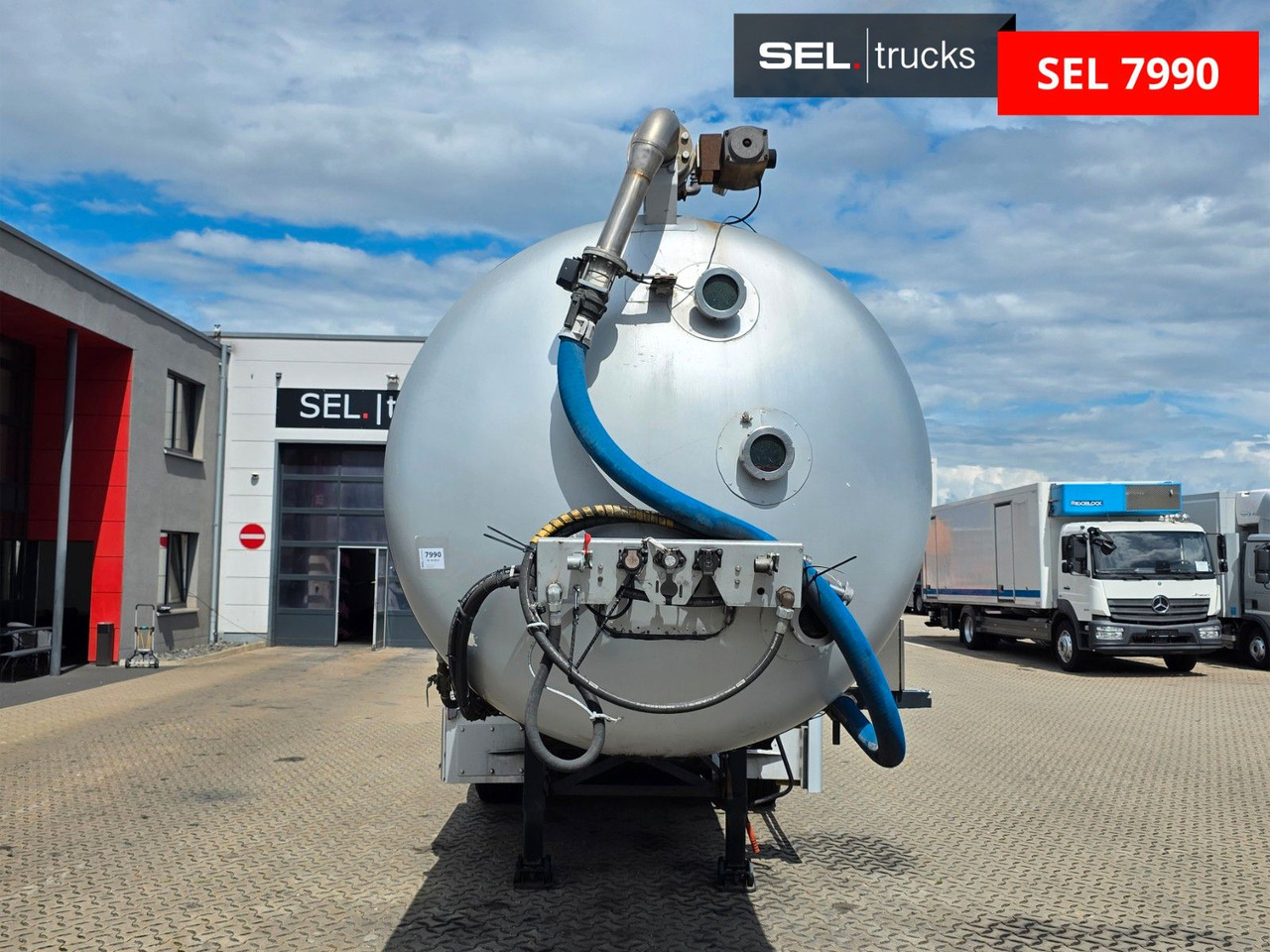 Eurotank STN27 - Semi-remorque citerne: photos 2 Eurotank STN27 - Semi-remorque citerne: photos 2