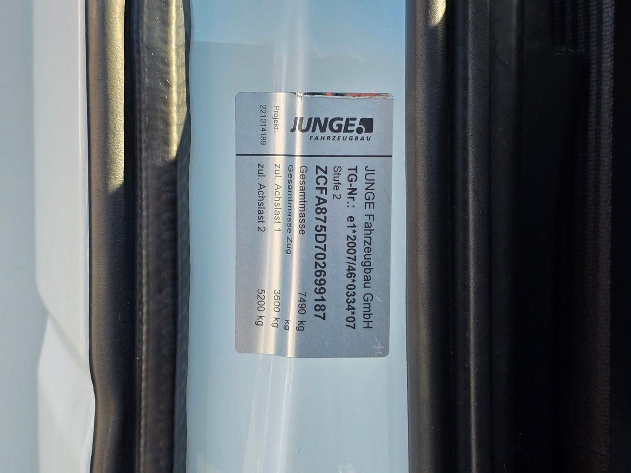 Fourgon grand volume Iveco Eurocargo 75-190 / Ladebordwand / 6D: photos 29 Fourgon grand volume Iveco Eurocargo 75-190 / Ladebordwand / 6D: photos 29