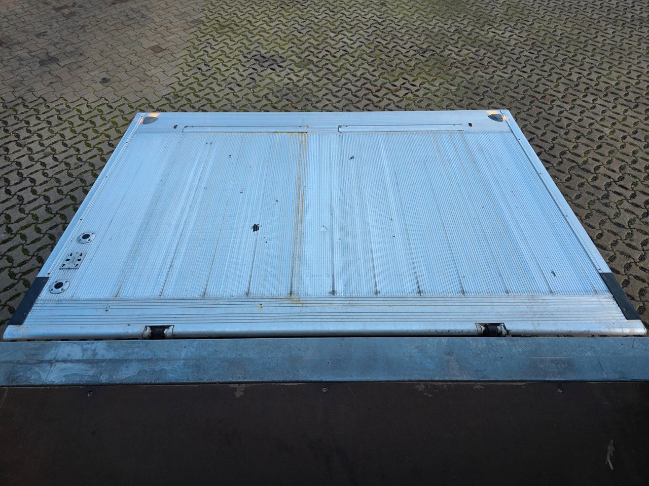 Fourgon grand volume Iveco Eurocargo 75-190 / Ladebordwand / 6D: photos 15 Fourgon grand volume Iveco Eurocargo 75-190 / Ladebordwand / 6D: photos 15