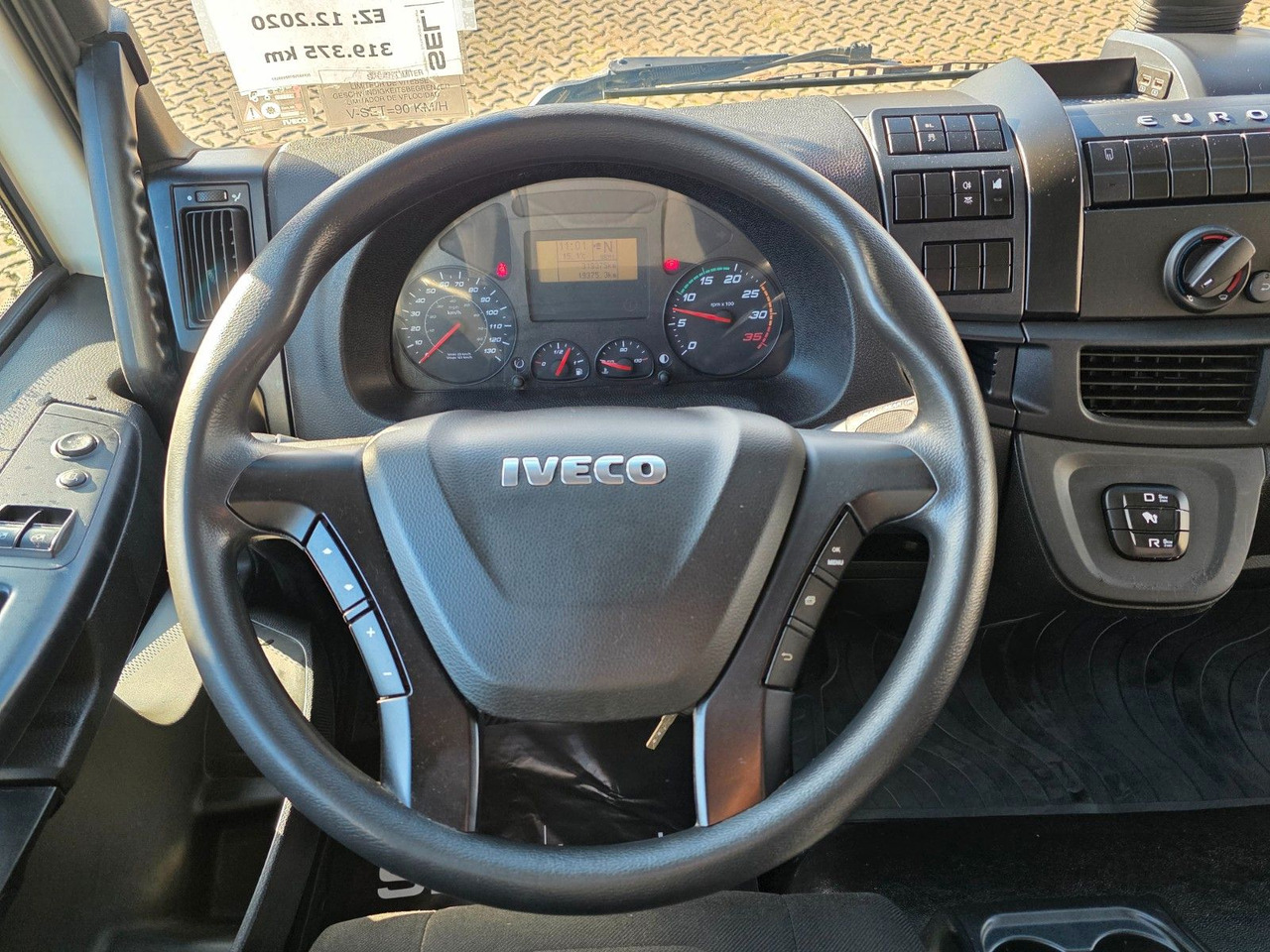 Fourgon grand volume Iveco Eurocargo 75-190 / Ladebordwand / 6D: photos 40 Fourgon grand volume Iveco Eurocargo 75-190 / Ladebordwand / 6D: photos 40