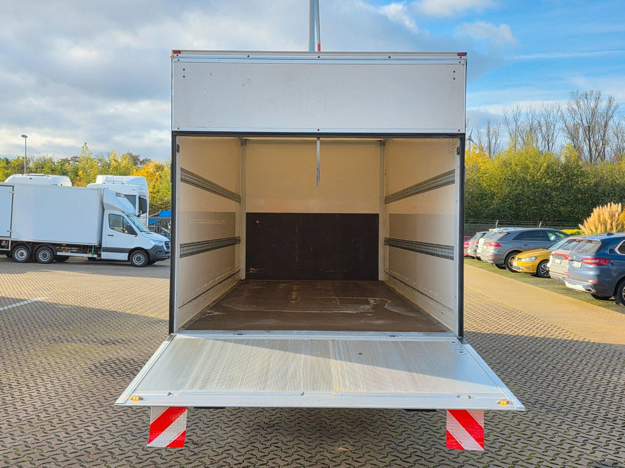 Fourgon grand volume Iveco Eurocargo 75-190 / Ladebordwand / 6D: photos 9 Fourgon grand volume Iveco Eurocargo 75-190 / Ladebordwand / 6D: photos 9