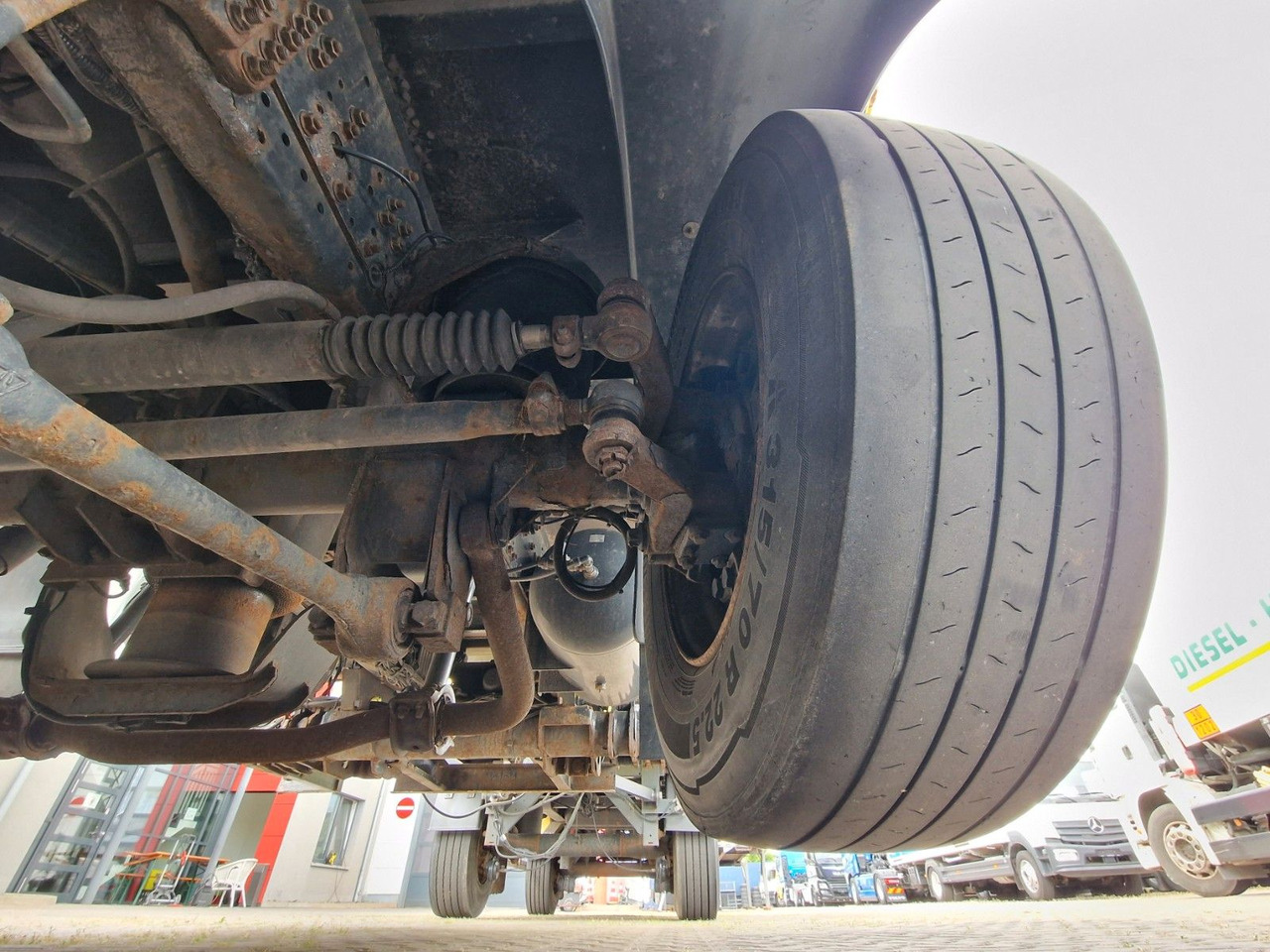 Camion pour le transport de boissons Iveco Stralis 420 / Ldbw / Lenkachse (KOMPLETT): photos 26