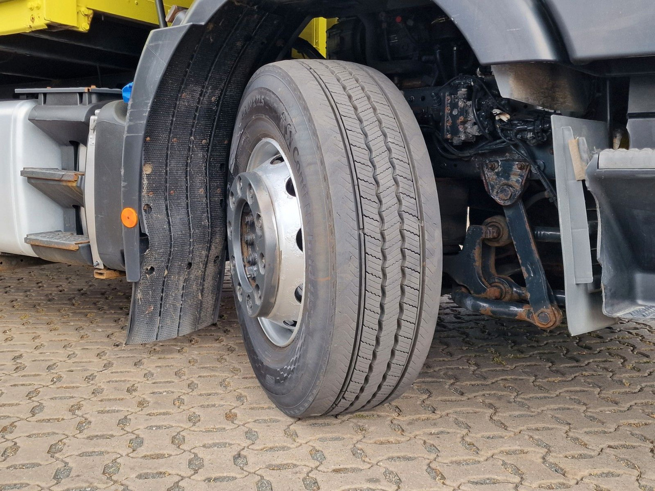 Camion pour le transport de boissons Iveco Stralis 420 / Ldbw / Lenkachse (KOMPLETT): photos 24